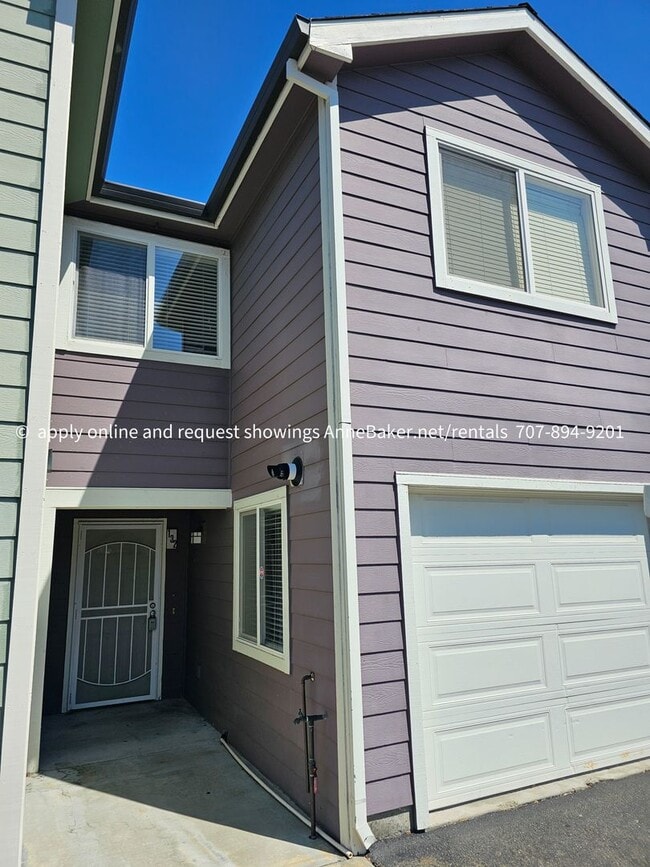 Photo - Close to Shopping Cloverdale 2 Bedroom Available Now