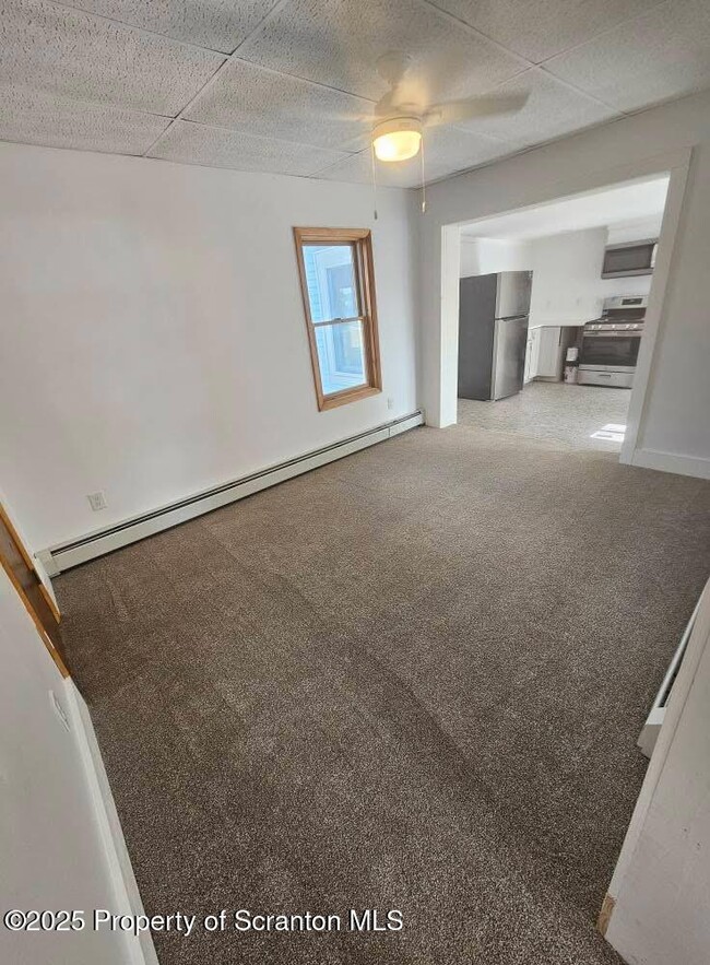 Photo - 194 Grow Ave