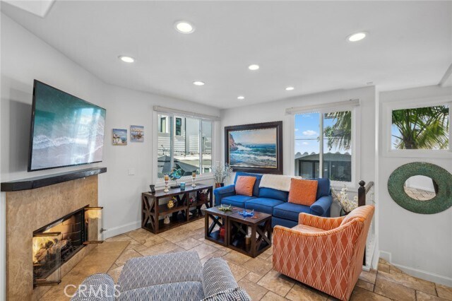 Photo - 410 Goldenrod Ave Unidad B