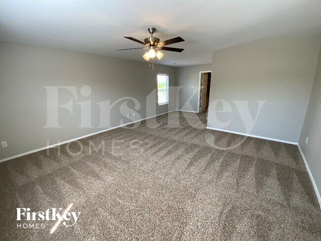 Photo - 1640 Rustic Arch Way