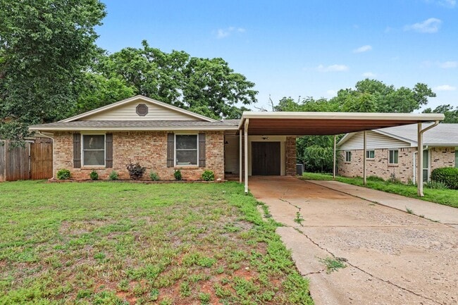 Photo - Adorable in Central Edmond