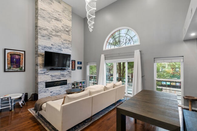 Photo - 1754 W Division St Unidad 2