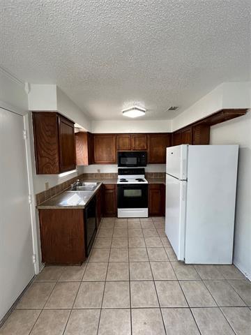 Photo - 3006 W Sycamore Cir
