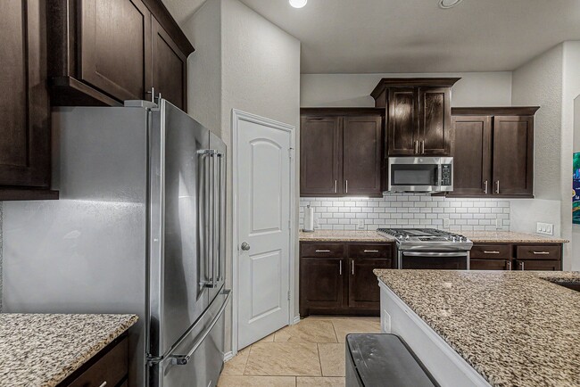 Photo - 29147 Crystal Rose Ln