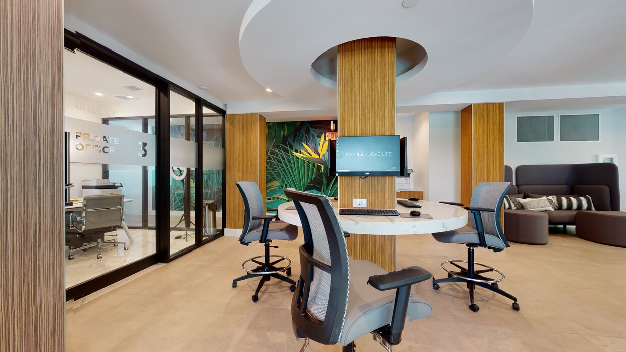 Photo - AMLI Park West Apartments