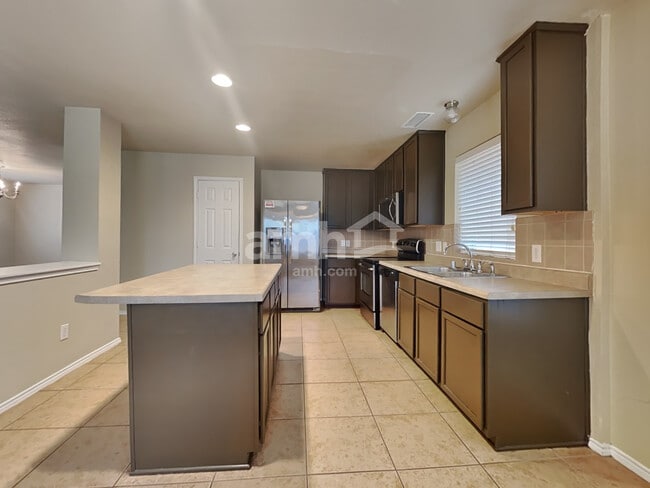 Photo - 2120 Malone Dr