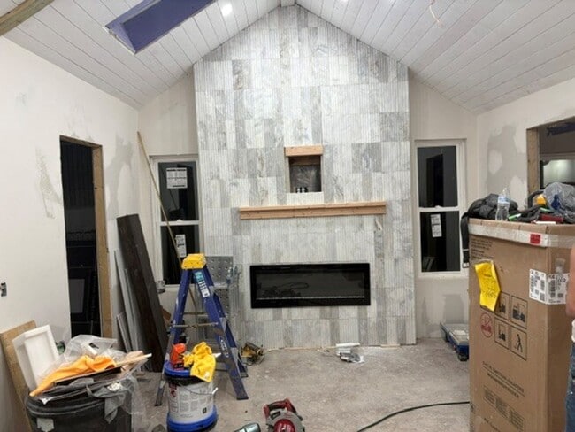 Building Photo - 3 bedroom 1 bath