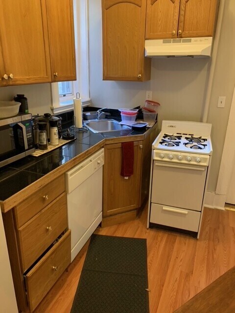 45 Hemenway St Unit 27