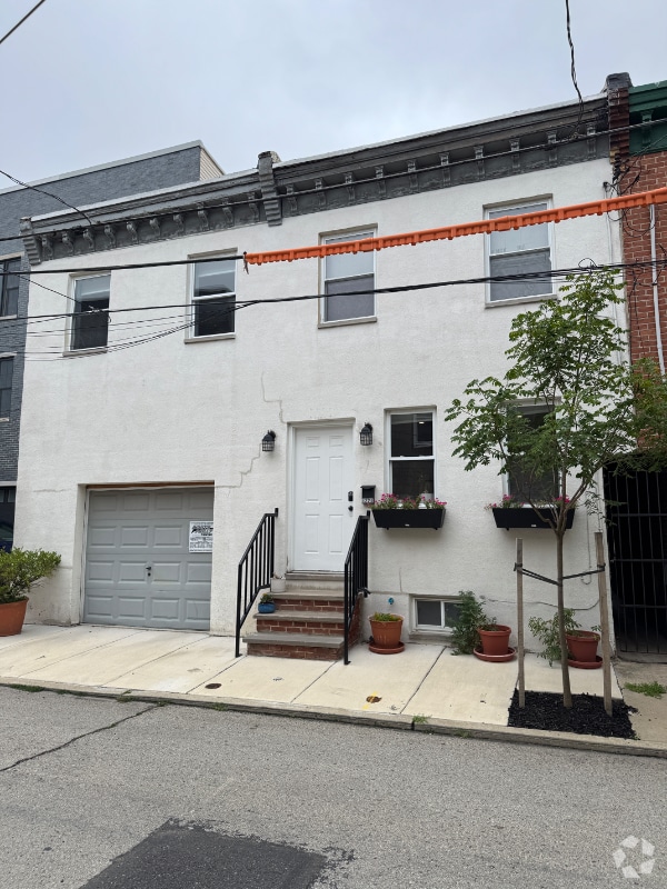 Building Photo - 1221-1223 Annin St Rental