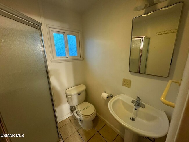 Photo - 1739 Church St