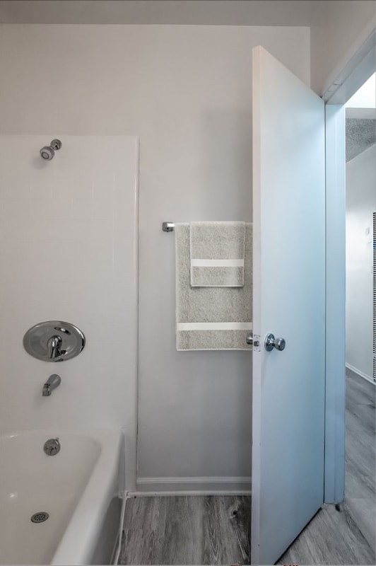 Photo - 550 N Catalina Ave Unit 11