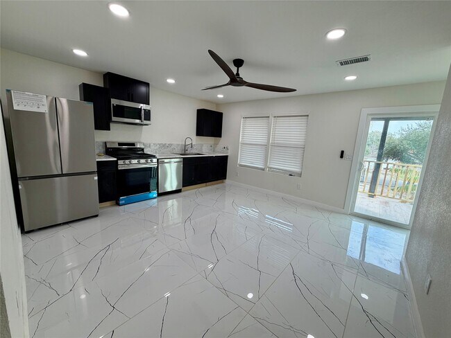 Photo - 4607 Billingsley St Unidad A