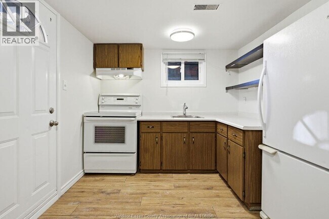 Photo - 1346 PARENT LOWER Ave