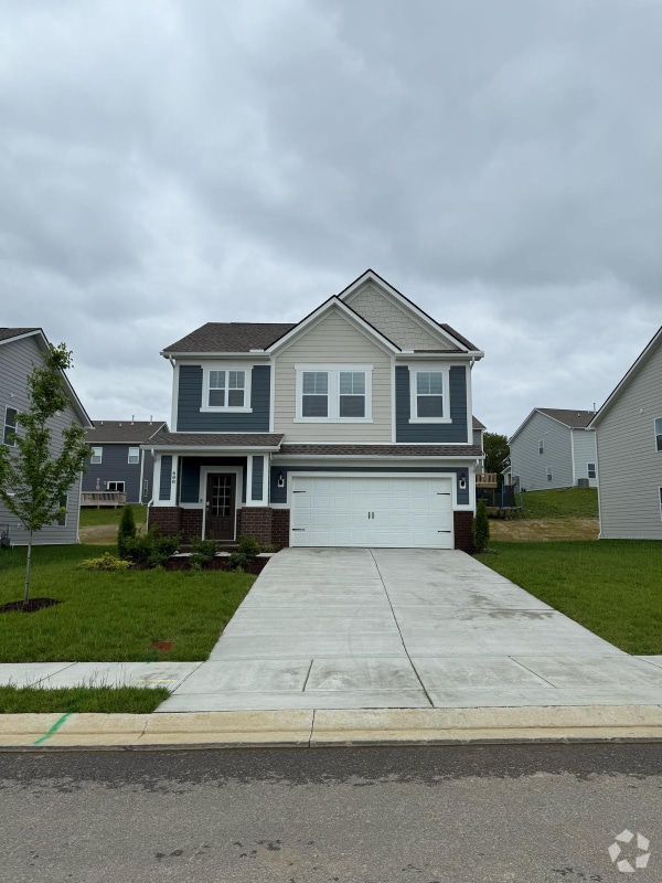 Building Photo - 600 Lyness Dr Rental
