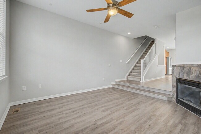 Photo - 9558 Pearl Cir