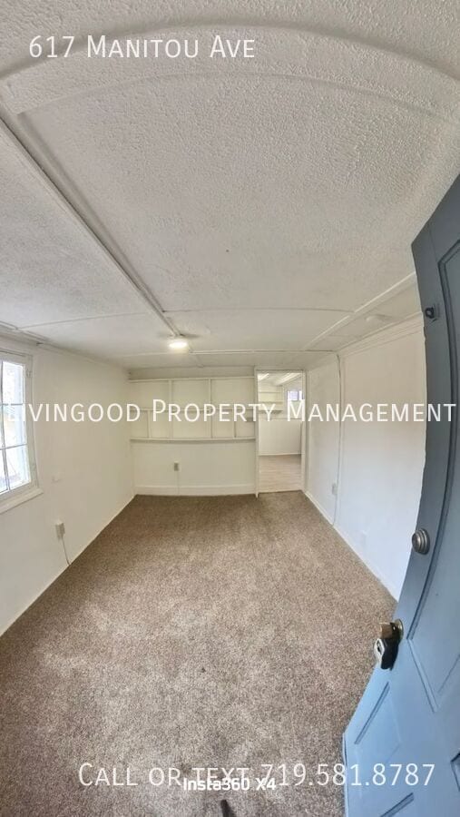 Photo - 617 Manitou Ave