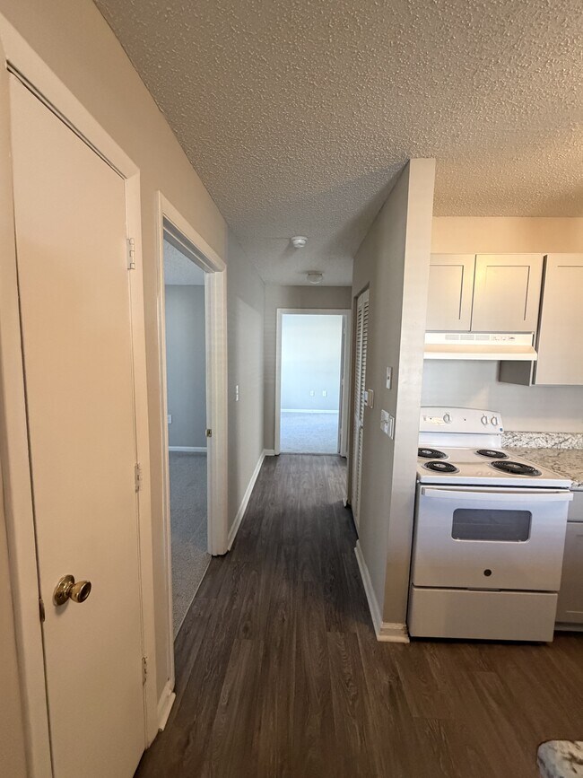 Photo - 15 Hamiltons Bay Ct