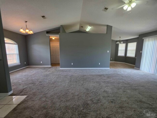 Photo - 6024 Yellow Rose Dr