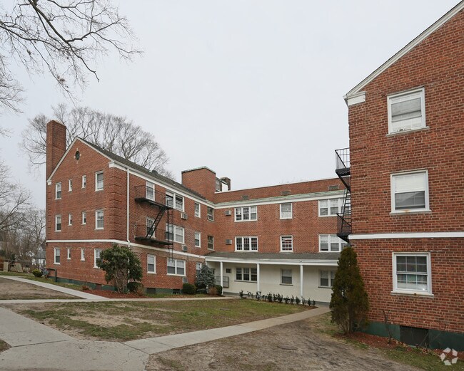 Maple Tree Apartments For Rent In Patchogue Ny Forrent Com