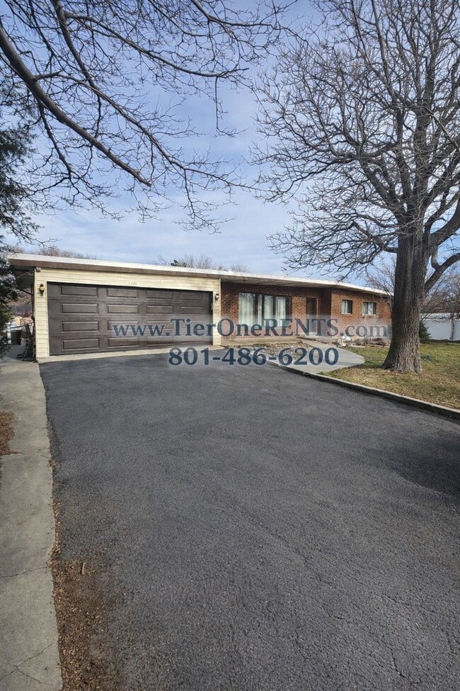 NO DEPOSIT Option Available for Qualified Renters!