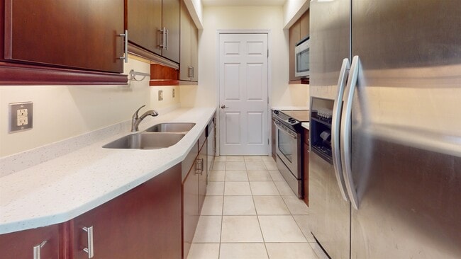 Photo - 401 10th St Unidad 904