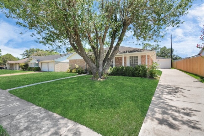 Photo - 11310 Sagewind Dr