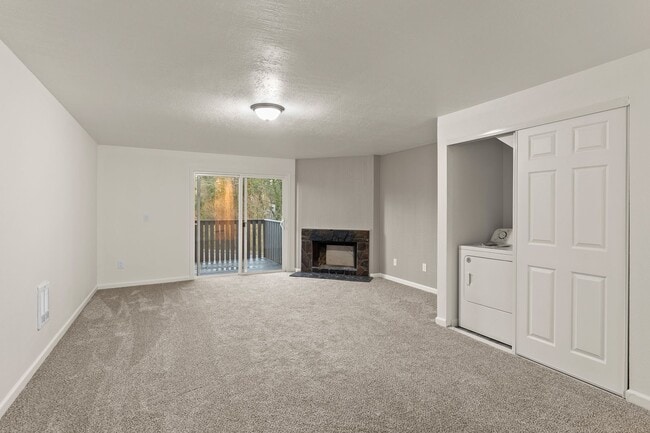 Photo - RECENTLY UPDATED 2 BEDROOM 1.5 BATH TOWNHOME IN TIGARD!