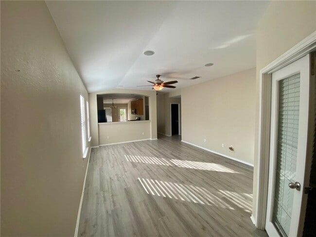 Photo - 111 Salado Dr