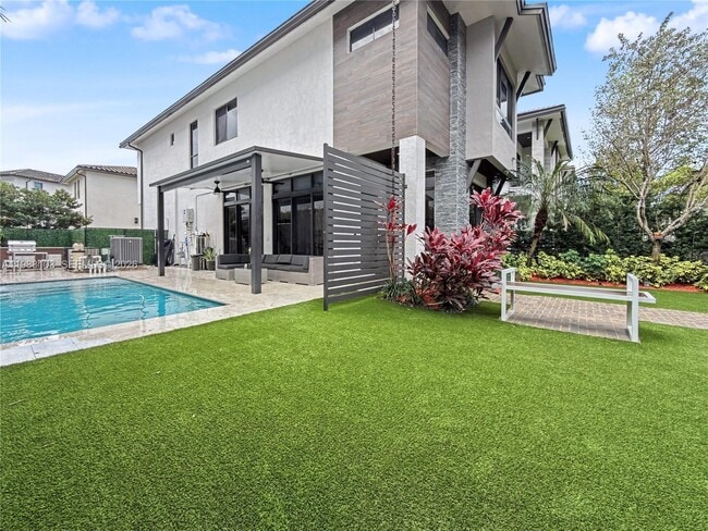 Building Photo - 8222 NW 51st Terrace