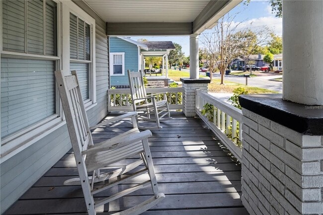 Photo - 227 W Fern St