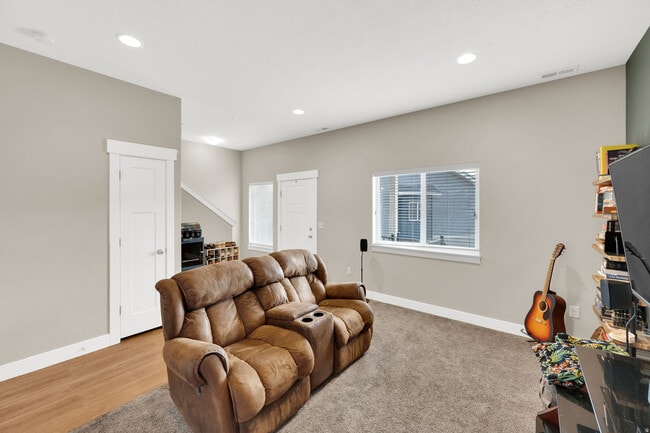 Photo - 67 S Walker Pl
