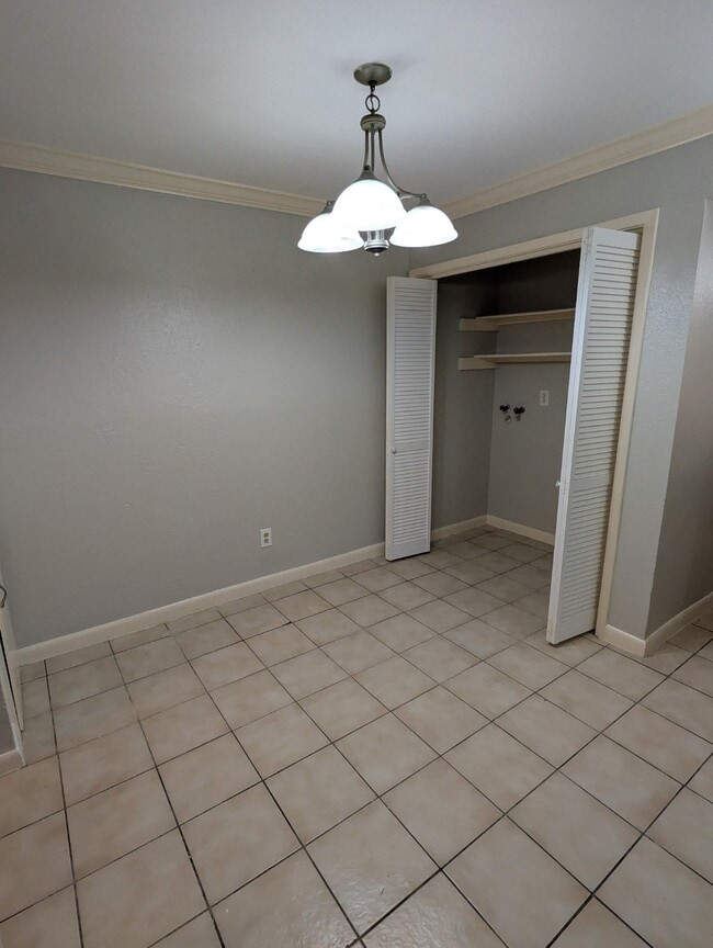 Photo - 7200 Clarewood Dr