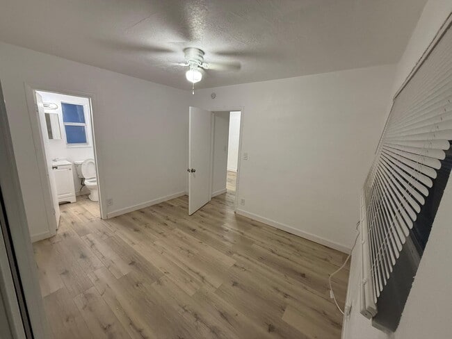 Photo - LC 07:129 SW 5th CT Unit 1