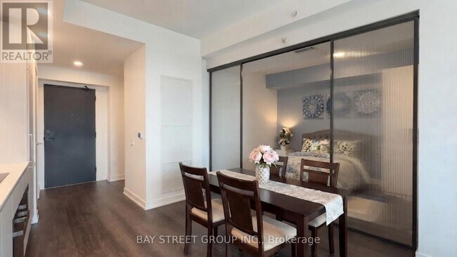 Photo - 609 Sherbourne St Unit 5101