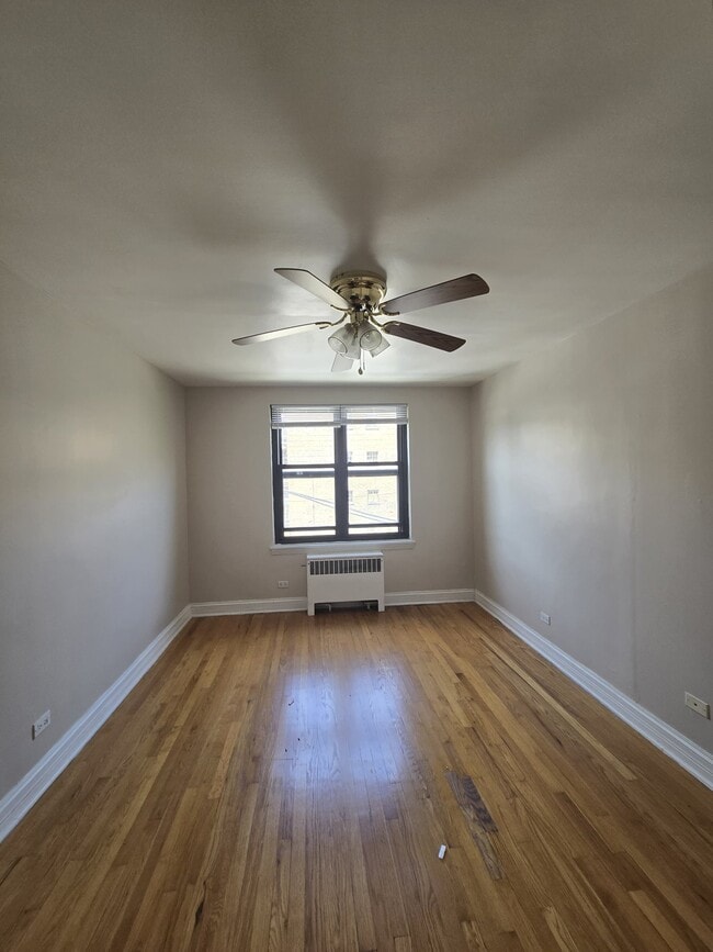 Photo - 7322 N Ridge Ave Unit 7322 North Ridge Avenue