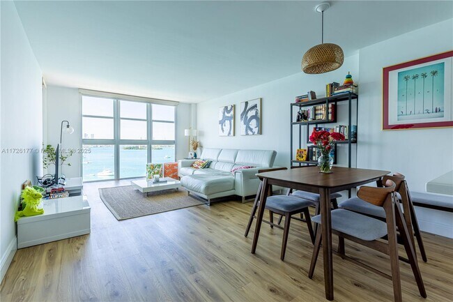 1228 West Ave Unit 701