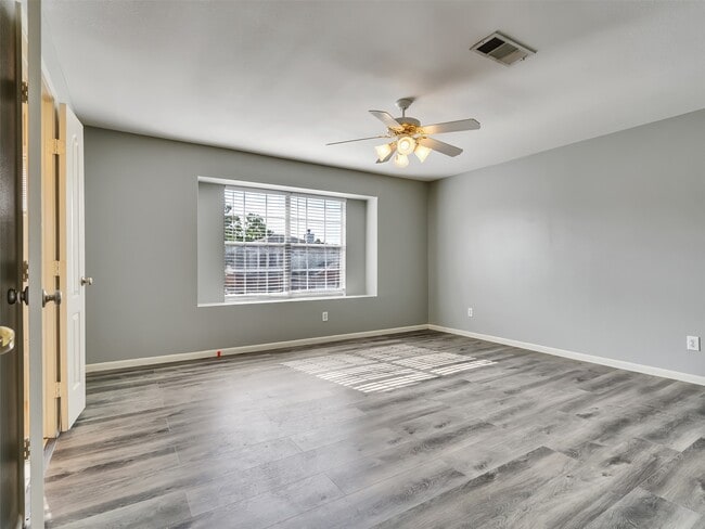 Photo - 11703 Emerald Hill Dr