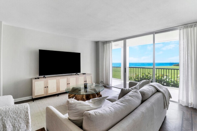 Building Photo - 5400 N Ocean Dr Unit 1b