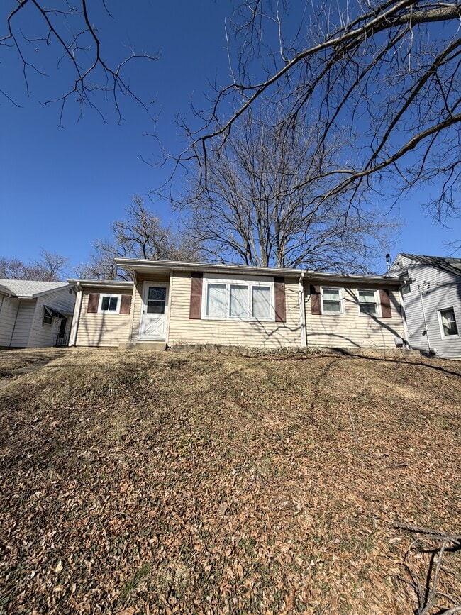 Photo - 1225 W Main St