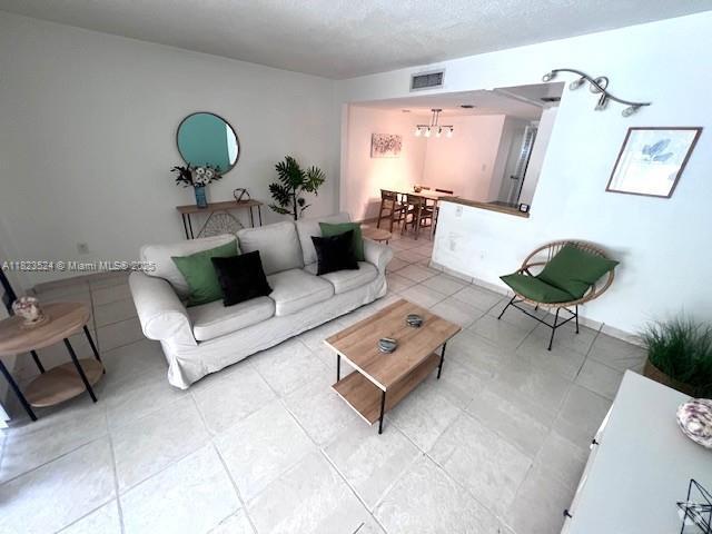 Building Photo - 2345 NE 135th St Unit 101 Rental