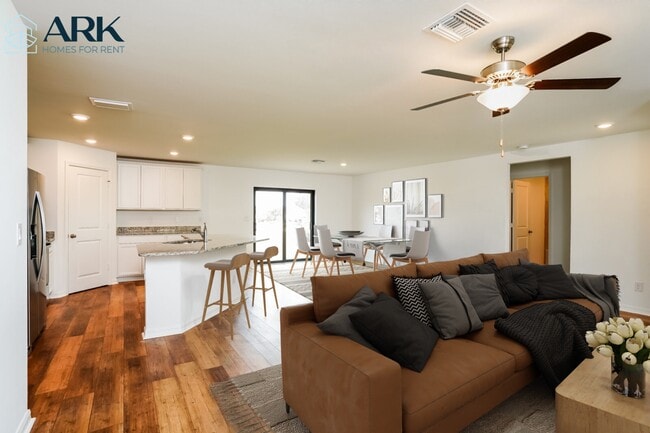 Photo - 1715 NW 3rd Ave