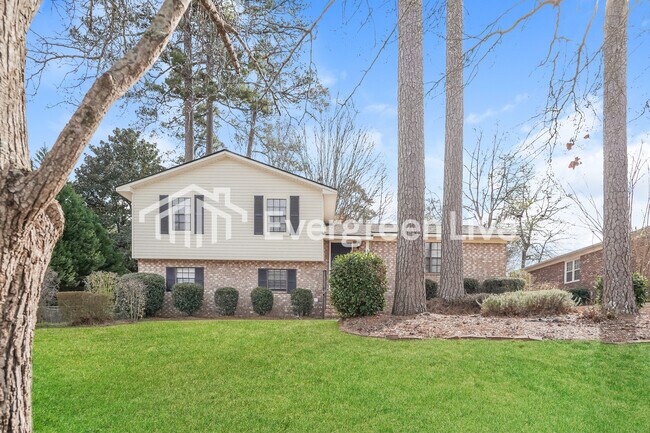 Building Photo - 832 Brookfield Pkwy