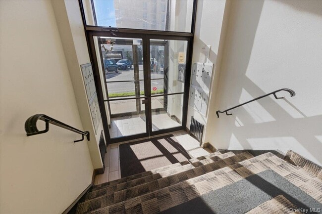 Photo - 475 W Broadway Unit B2