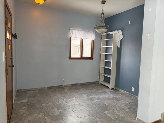 Photo - 57 N Terrace N