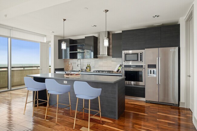 Building Photo - Enjoy 1 Month Free + Credit Back on Fees! Unit CMD3 Rental