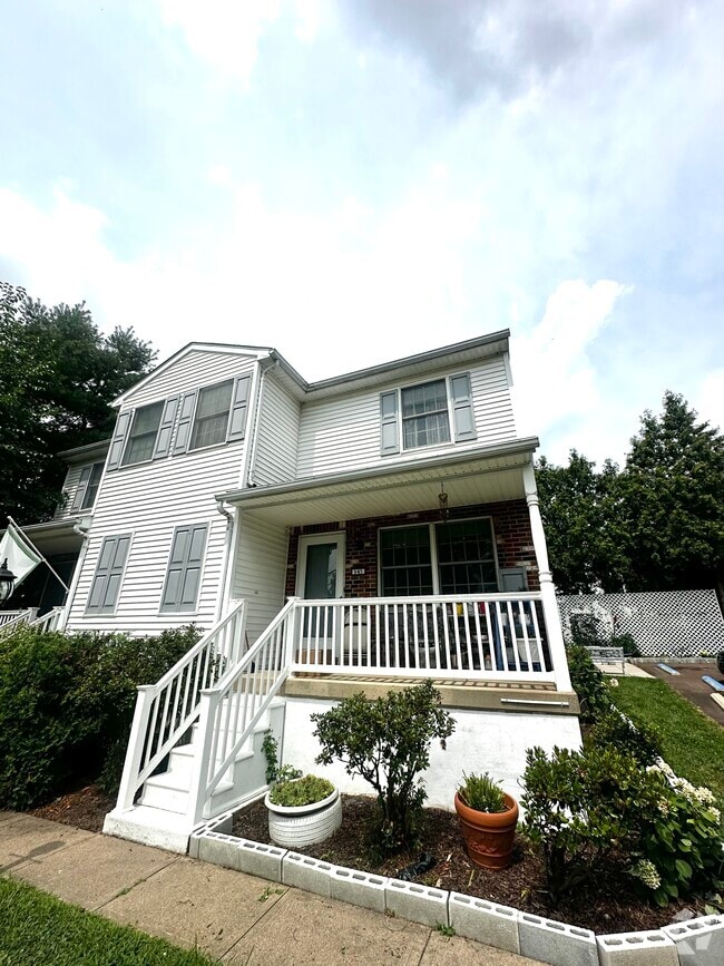 Building Photo - 945 Lightstreet Rd Rental