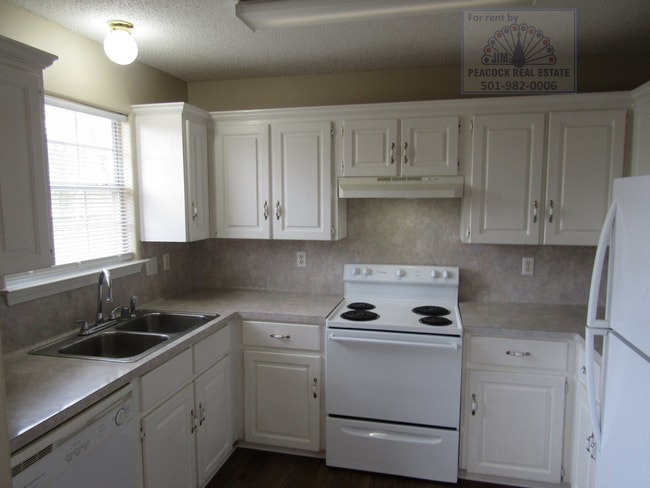 Photo - 33 Wolverine Dr