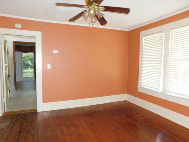 Photo - 2 Bedroom on Toombs