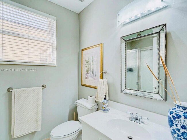 Photo - 4910 SW 163rd Ave