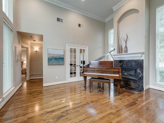 Photo - 250 Glenrose Ct